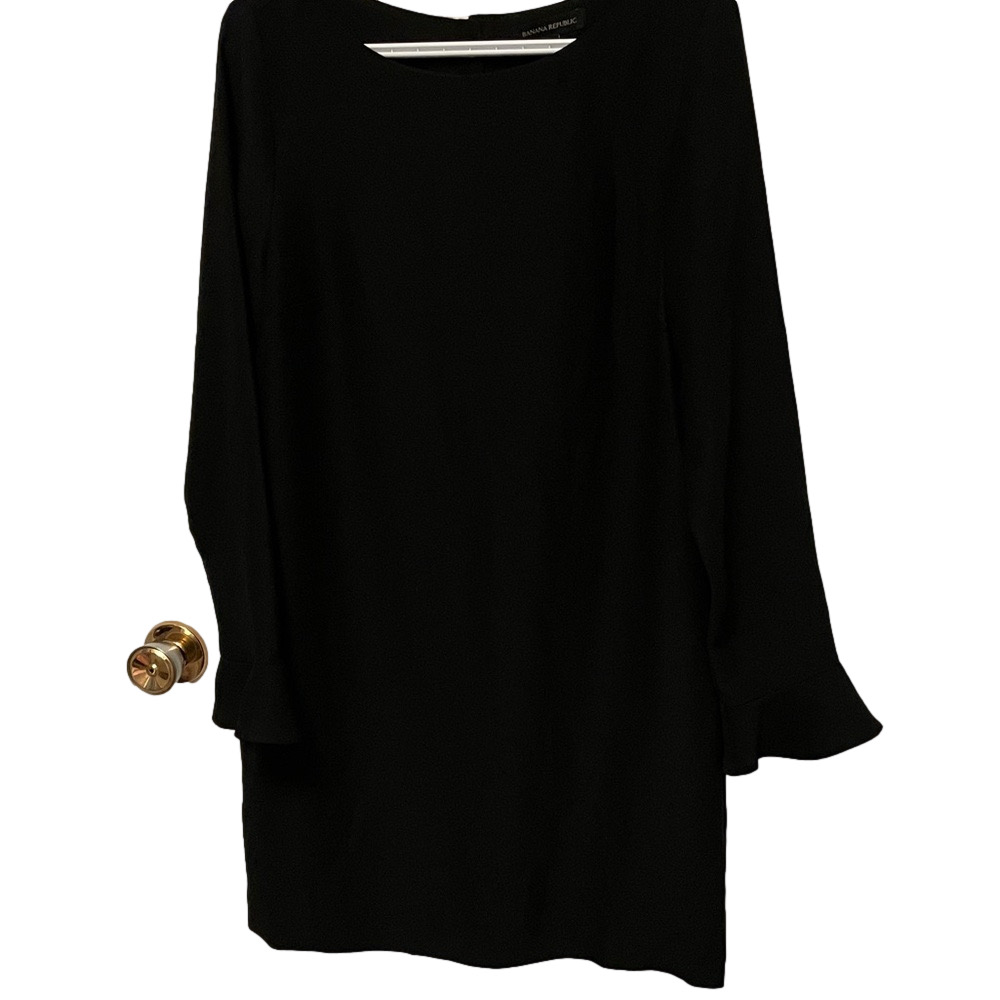 Nwt’s Women’s Banana Republic Classic Black Dress Size 10